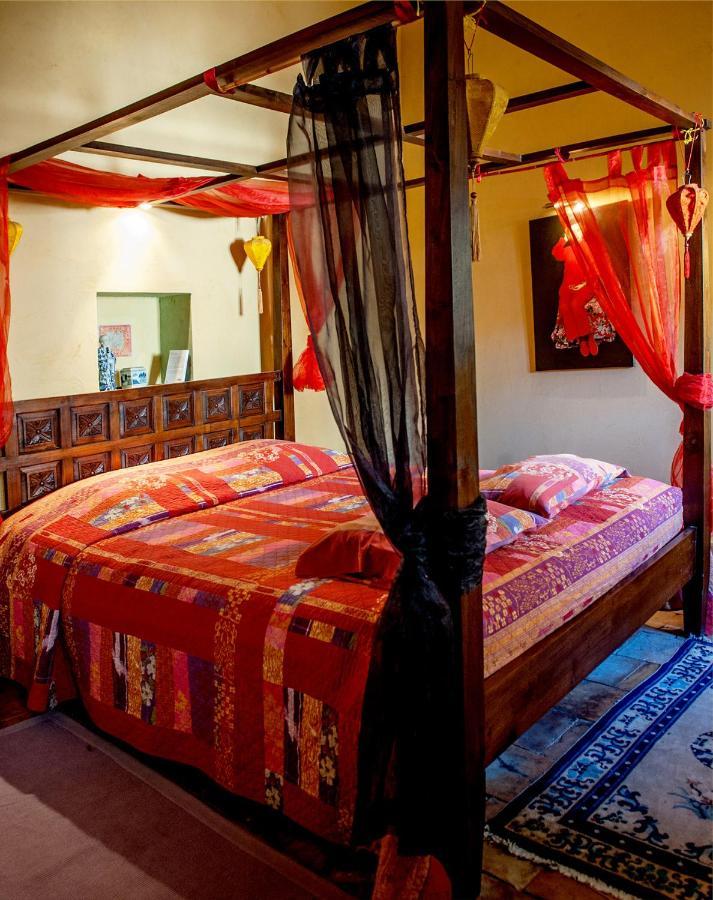 Demeure De Digoine "Chambre D'Hotes" Bourg-Saint-Andeol Luaran gambar
